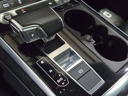 Used 2022 Audi Q7 2.0T Premium image 36