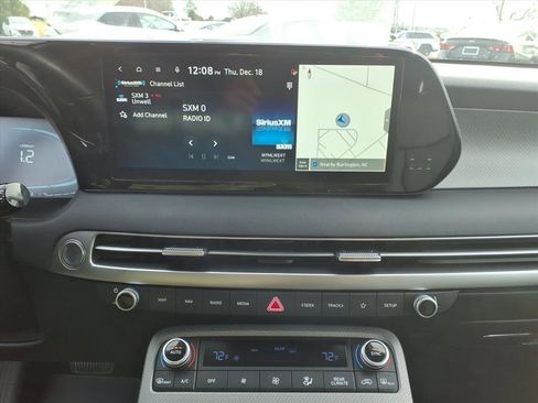 Used 2025 Hyundai Palisade SEL FWD image 10