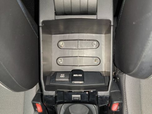 Used 2019 Toyota Corolla XSE FWD image 28
