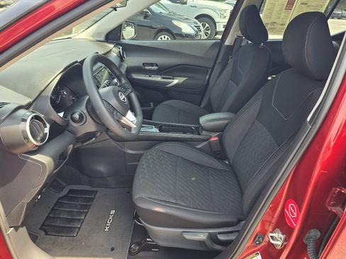 Used 2024 Nissan Kicks SV FWD image 12
