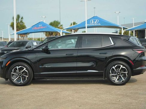 Used 2025 Chevrolet Equinox EV LT w/ Convenience Package FWD image 3