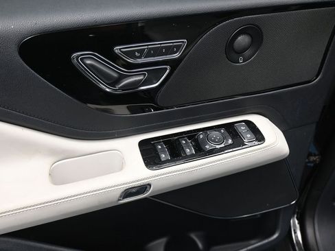 Used 2025 Lincoln Aviator 2WD w/ Equipment Group 101A image 9