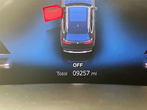 Used 2026 BMW X5 xDrive50e w/ Climate Comfort Package AWD/4WD image 13