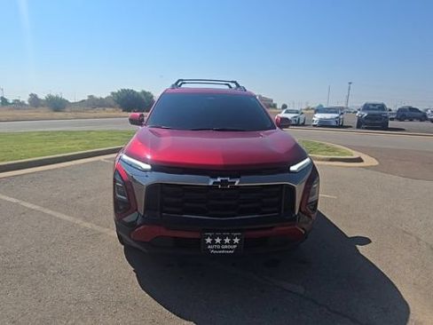Used 2026 Chevrolet Equinox ACTIV w/ Convenience Package III FWD image 3