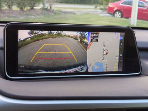 Used 2019 Lexus RX 450h AWD image 20