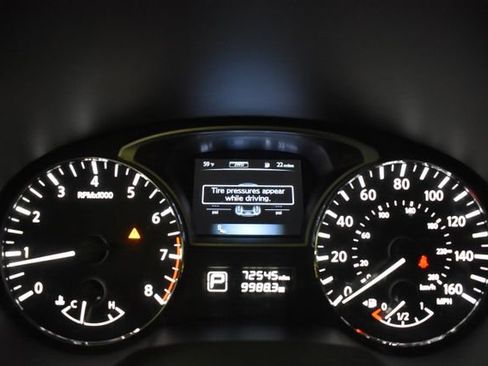 Used 2015 Nissan Pathfinder SL AWD/4WD image 25