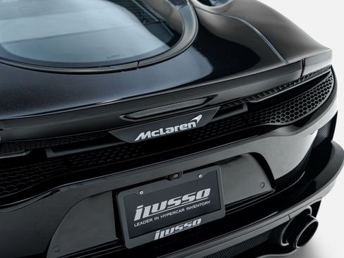 Used 2023 McLaren GT RWD image 27