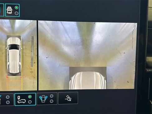 New 2026 GMC Yukon XL Elevation image 36