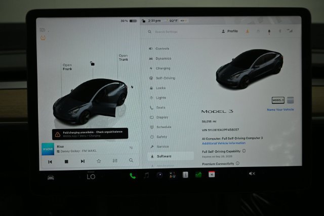 Used 2023 Tesla Model 3 Standard Range RWD image 4