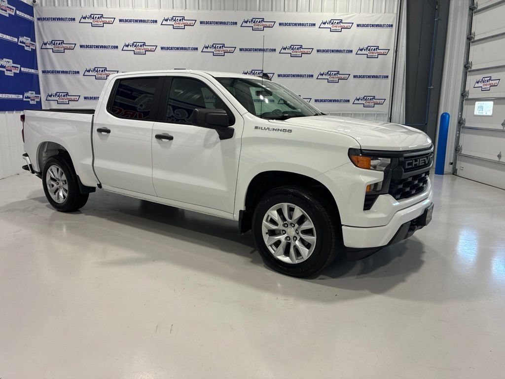 Used 2022 Chevrolet Silverado 1500 Custom RWD image 9