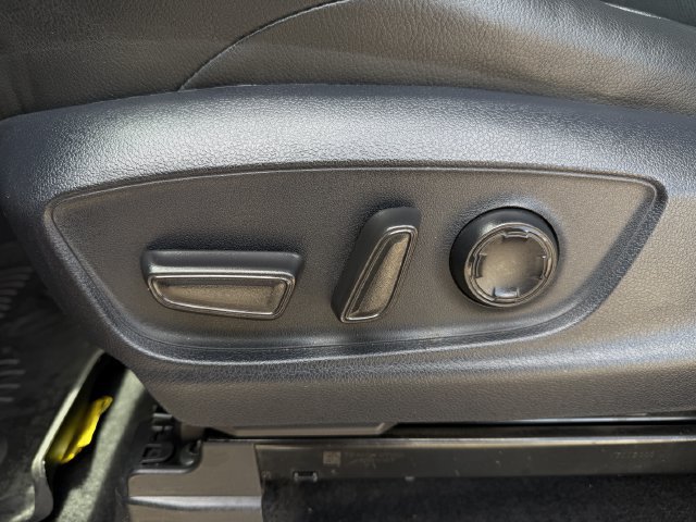Certified 2024 Toyota Tacoma Limited AWD/4WD image 27