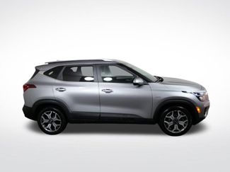 Used 2021 Kia Seltos EX AWD/4WD video 2