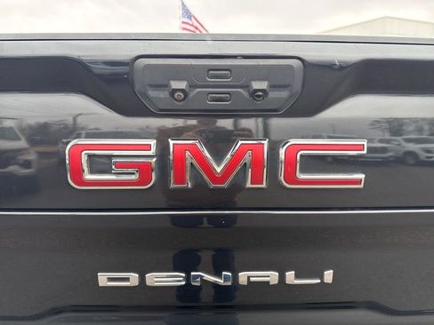 Used 2021 GMC Sierra 2500 Denali w/ Technology Package image 30