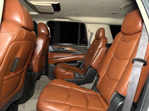Used 2015 Cadillac Escalade Premium AWD/4WD image 20