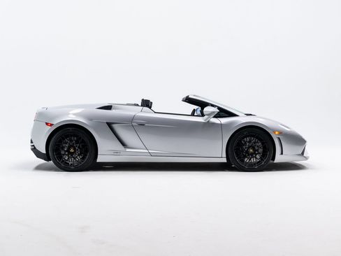 Used 2011 Lamborghini Gallardo LP 560-4 AWD/4WD image 6