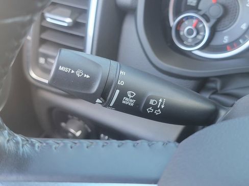 Used 2023 RAM 1500 Laramie image 37