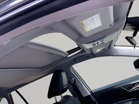 Used 2023 Toyota RAV4 XLE Premium FWD image 14