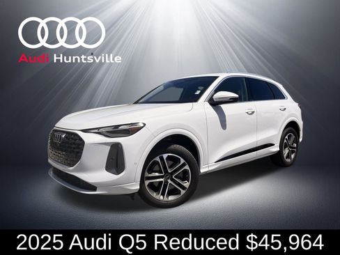 Used 2025 Audi Q5 Premium w/ Convenience Package AWD/4WD image 1