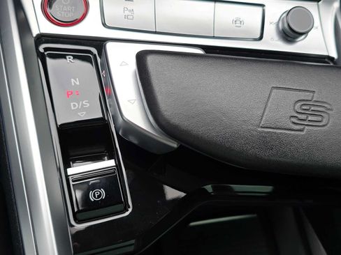 Used 2023 Audi e-tron S Premium Plus AWD/4WD image 28