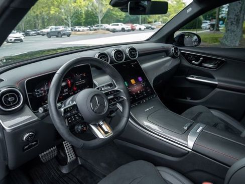 Used 2025 Mercedes-Benz GLC 43 AMG 4MATIC image 24
