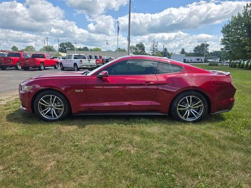Used 2015 Ford Mustang GT Premium RWD image 4