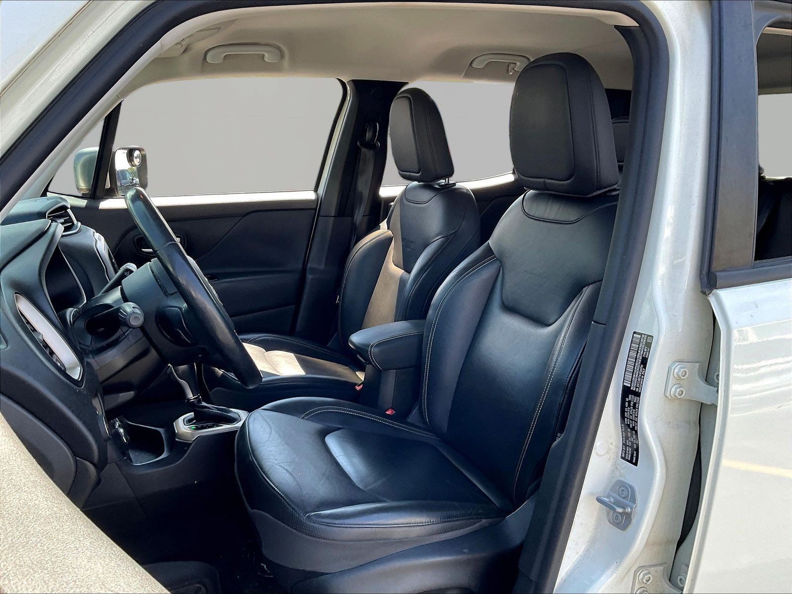 Used 2016 Jeep Renegade Limited AWD/4WD image 21