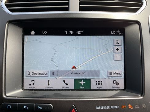 Used 2017 Ford Explorer Platinum image 24