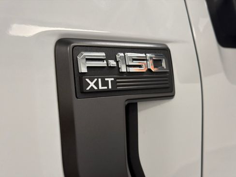 Used 2022 Ford F150 XLT w/ Equipment Group 302A High AWD/4WD image 14
