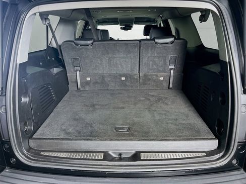 Used 2019 Chevrolet Suburban LT image 26