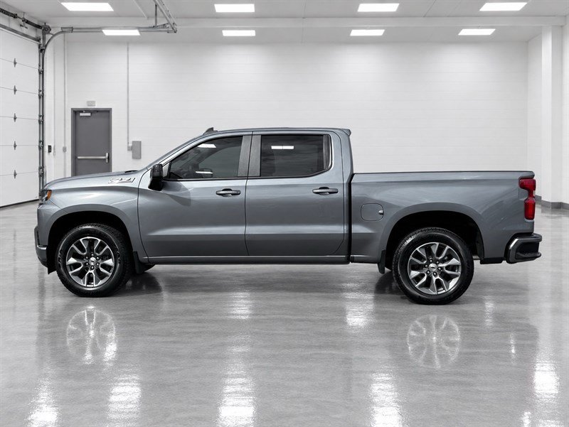 Used 2020 Chevrolet Silverado 1500 RST AWD/4WD image 2