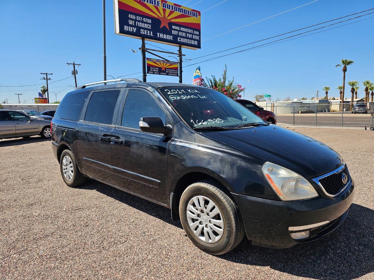 Used 2014 Kia Sedona LX FWD image 3