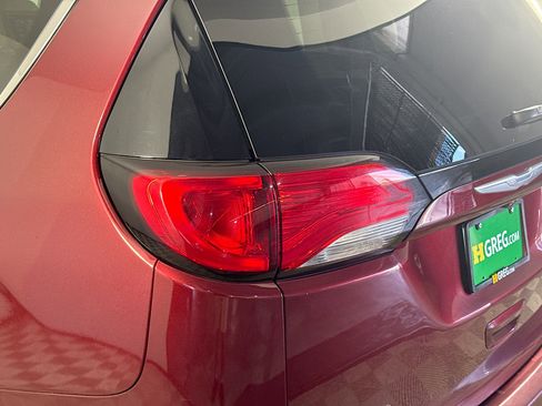Used 2018 Chrysler Pacifica Touring-L Plus w/ Advanced Safetytec Group FWD image 33
