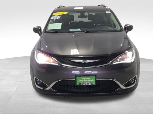 Certified 2018 Chrysler Pacifica Touring-L Plus FWD image 24
