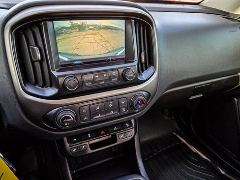 Used 2018 Chevrolet Colorado Z71 image 23