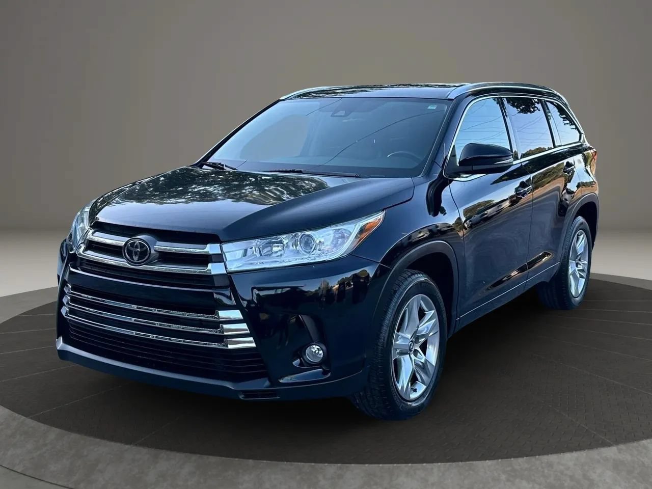Used 2019 Toyota Highlander Limited FWD image 7
