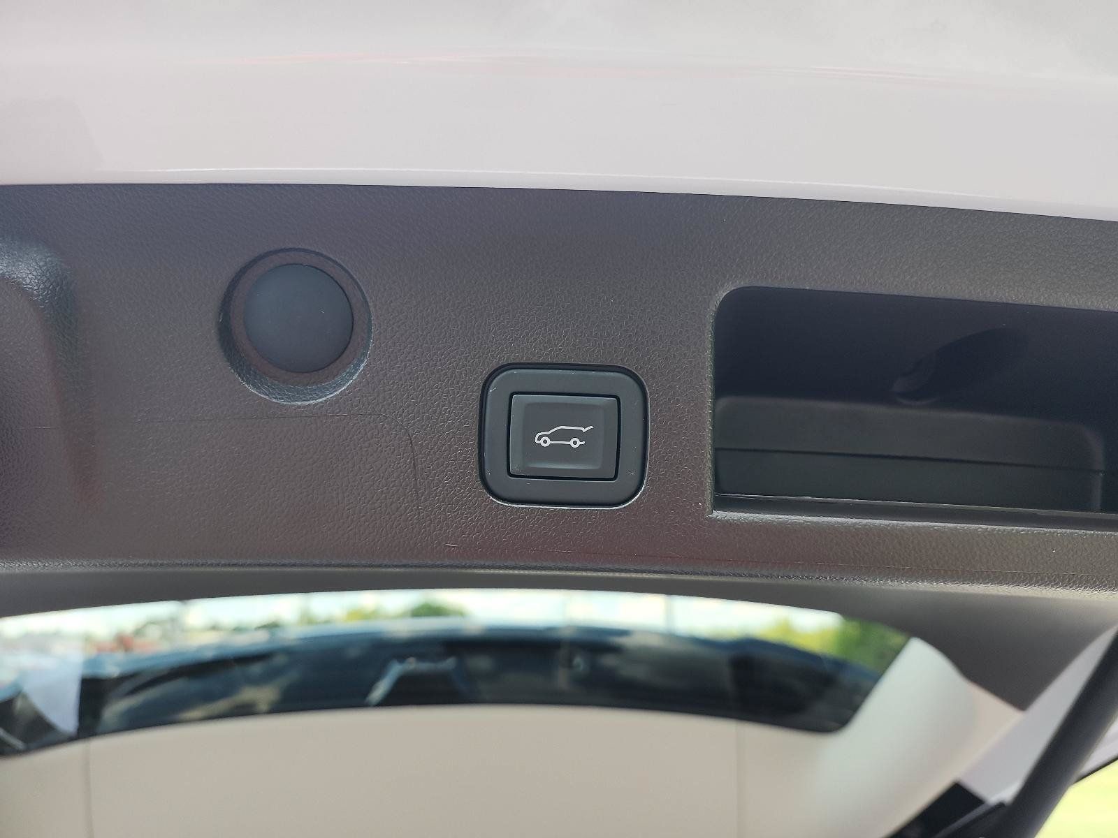 Used 2026 GMC Terrain Denali AWD/4WD image 11