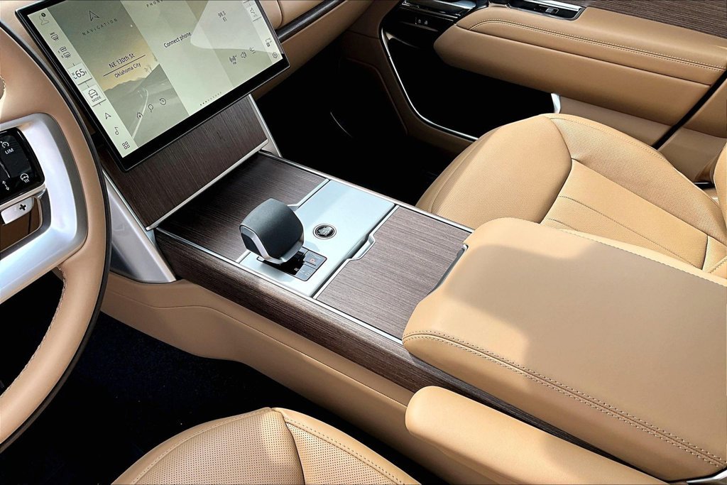 New 2026 Land Rover Range Rover SE AWD/4WD image 8