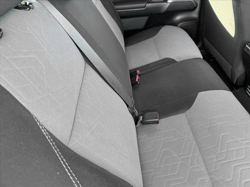 Used 2021 Toyota Tacoma TRD Sport w/ Technology Package image 18