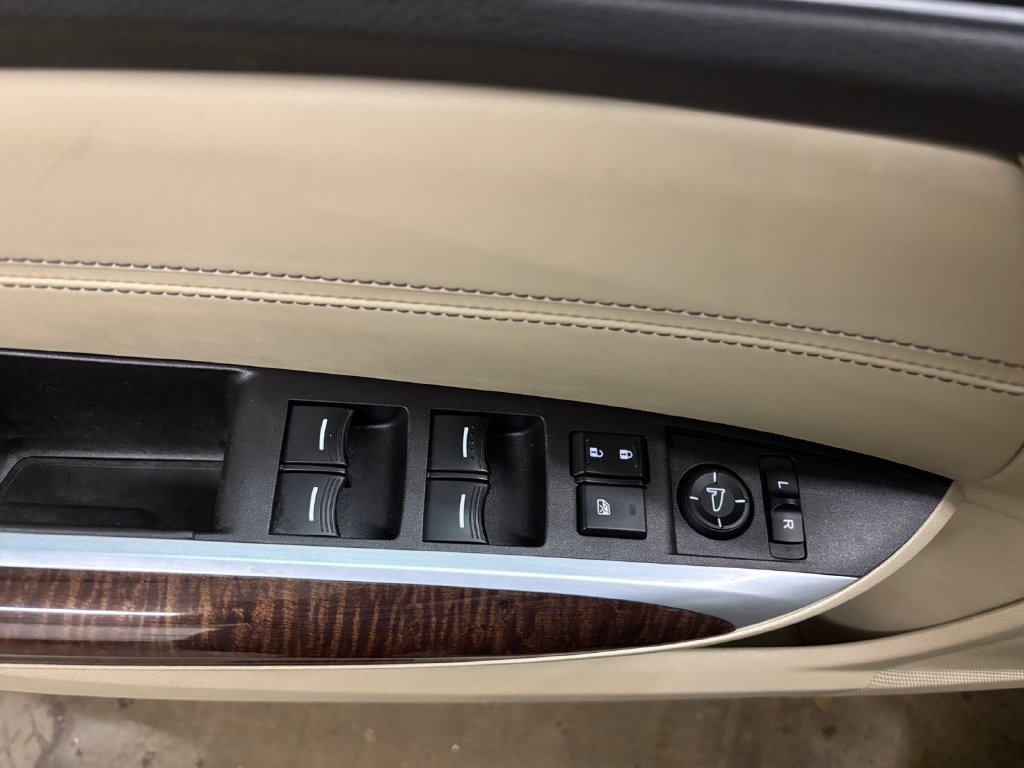 Used 2019 Acura TLX w/ Technology Package AWD/4WD image 13
