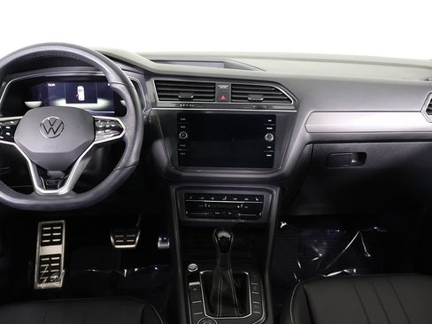 Used 2022 Volkswagen Tiguan SE R-Line image 37