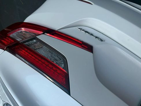 Used 2018 Honda Accord Sport image 11