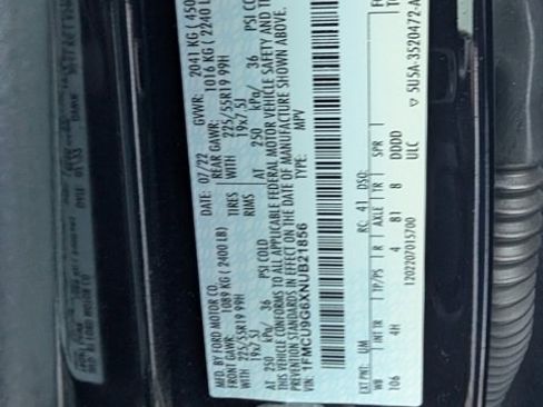 Used 2022 Ford Escape SE w/ SE Sport Appearance Package image 36