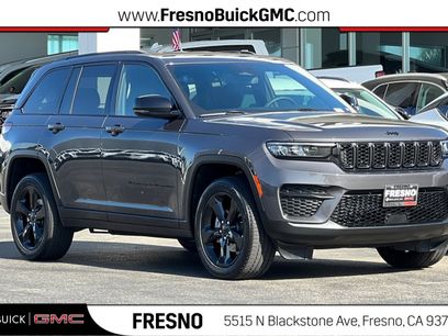 Used 2023 Jeep Grand Cherokee Altitude