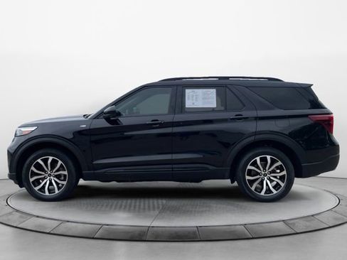 Used 2024 Ford Explorer ST-Line w/ Class IV Trailer Tow Package AWD/4WD image 2