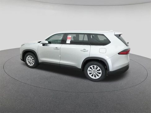 New 2026 Toyota Grand Highlander XLE image 4