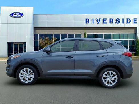Used 2021 Hyundai Tucson Value w/ Cargo Package FWD image 4