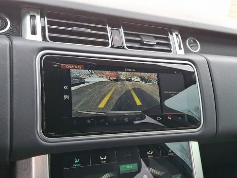 Used 2019 Land Rover Range Rover HSE image 17