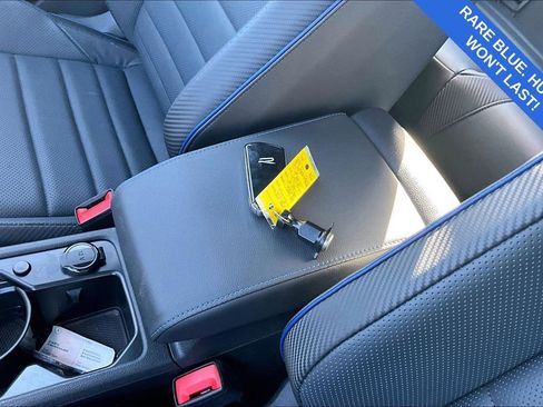 Used 2024 Volkswagen Golf R image 13