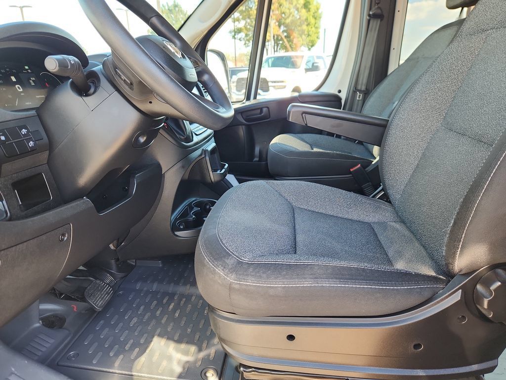Used 2023 RAM ProMaster 3500 FWD image 7