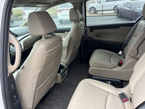 Used 2023 Honda Odyssey Touring image 29